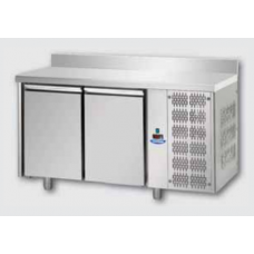 Masă frigorifică de patiserie, din otel inoxidabil, 600x400, cu 2 uși, cu suprafață de lucru 100 mm și plintă,  Tecnodom TP02MIDAL