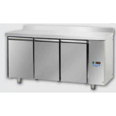 Masă frigorifică de patiserie, din otel inoxidabil, 600x400, cu 3 uși, cu suprafață de lucru 100 mm și plintă,  conceput pentru unitatea de condensare la distanță normală, Tecnodom TP03MIDSGAL