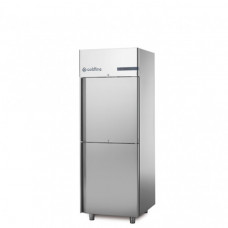 Dulap frigorific Master GN2/1, cu unitate integrată, cu 2 uși , 700 l, temp. -2°+8°C, Coldline A70/2M