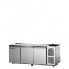 Холодильный стол кондитерский, EN60×40, c 3 дверьми,без столешницы, с встроенным агрегатом, темп. -2°+8°C, Coldline TS17/1MJ