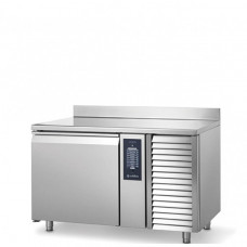 Blast Chiller/Freezer 7T GN-EN version F, plug-in water unit, with top and splashback, with 7 trays, Coldline WTA7FA