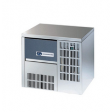 Ice maker, prod. 22 kg in 24h, store capacity 4 kg, Frozen Dice, IC 35, NTF ICE